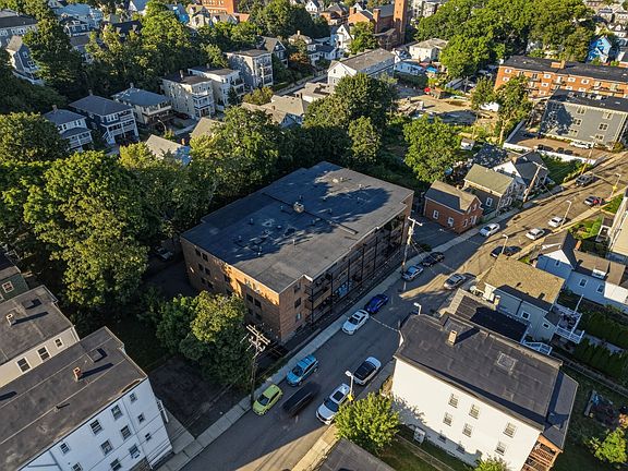 5th image of 10 Coffey St APT 25