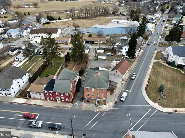 101 & 103 W Main St, Mount Joy, PA 17552