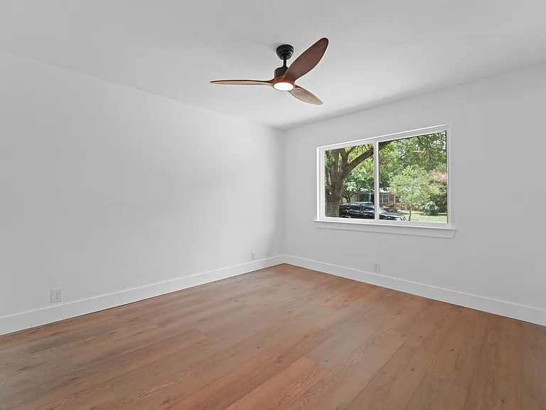 10746 Cotillion Dr — Photo 21