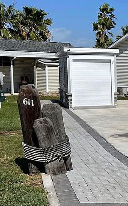 1st image of 611 Sand Dollar Dr