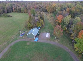 216 Reeves Rd, Bradford, ME 04410