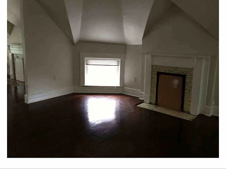 1438 S 2nd St — Photo 8