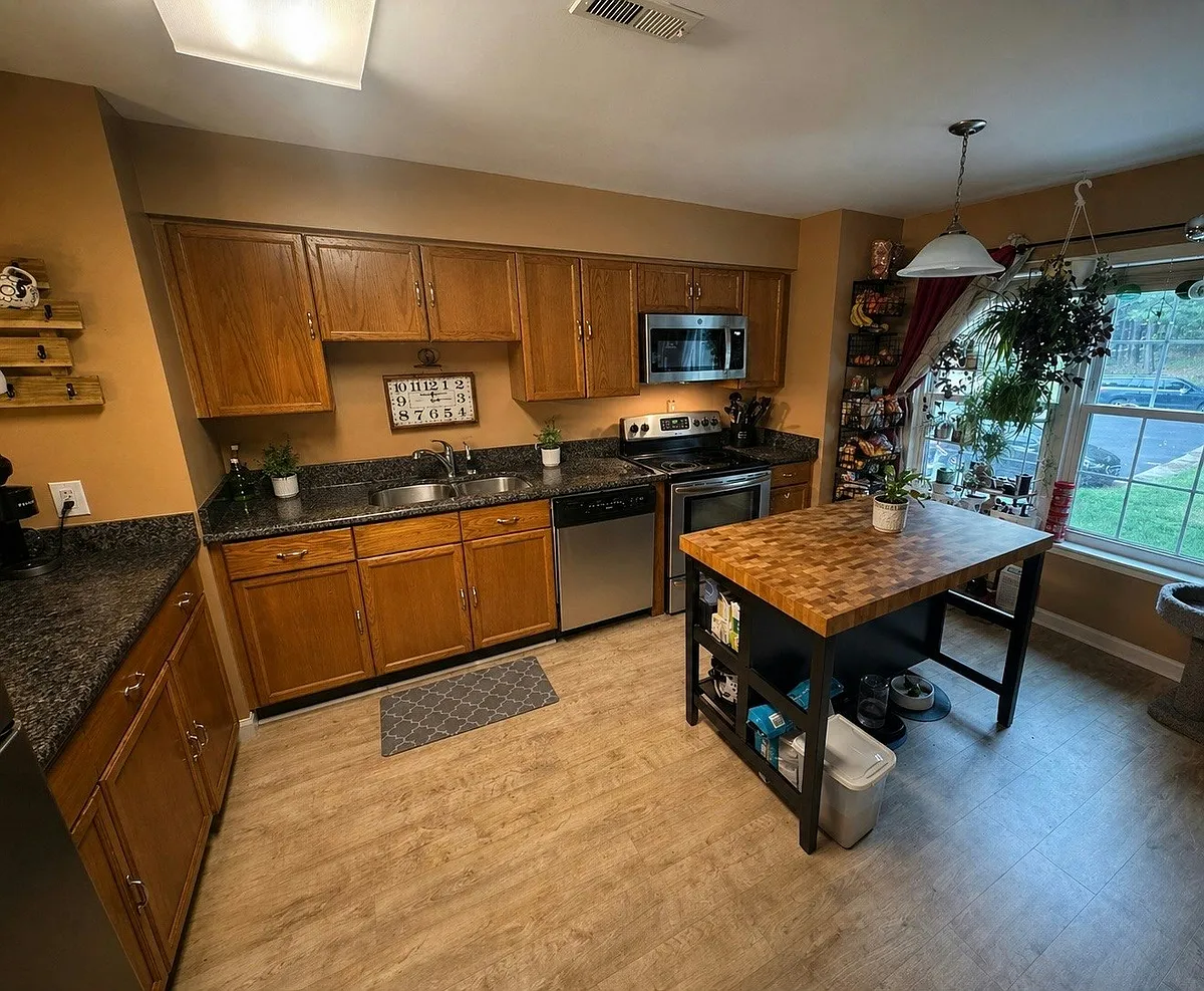 Building Photo - 6032 Crocus Ct