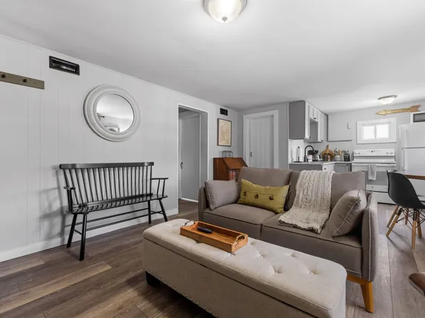 31 Water St #5, Bradford, NH 03221