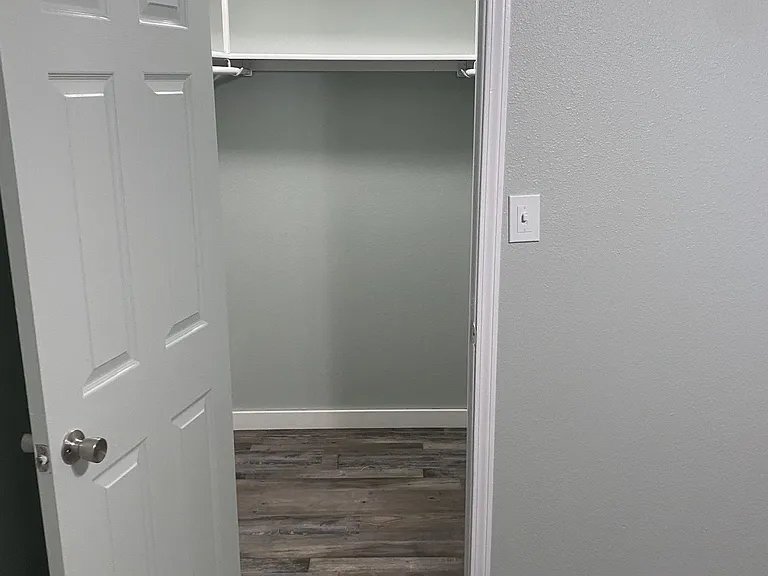 2812 Jerrald Dr — Photo 10
