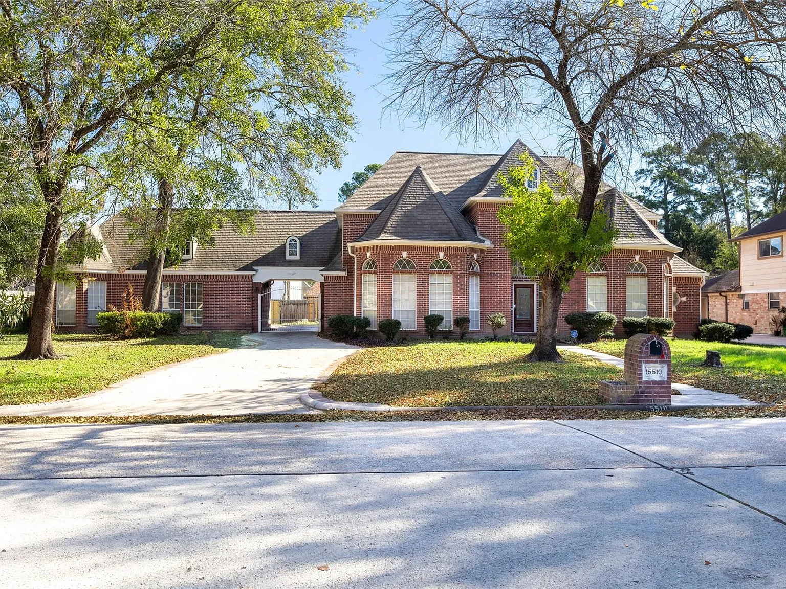 4 bed, 3.5 bath, 3548 sqft, $3,200 — Photo 1