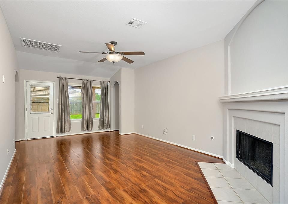1st image of 7307 Shade Ct