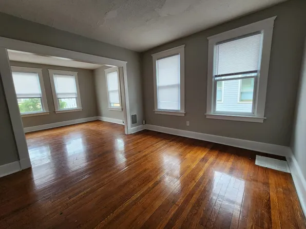 64 Gorham Ave, Hamden, CT