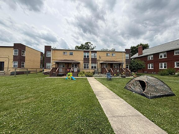 2nd image of 900 Northwest Blvd #906