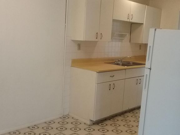 4th image of 700 N Missouri Ave #21
