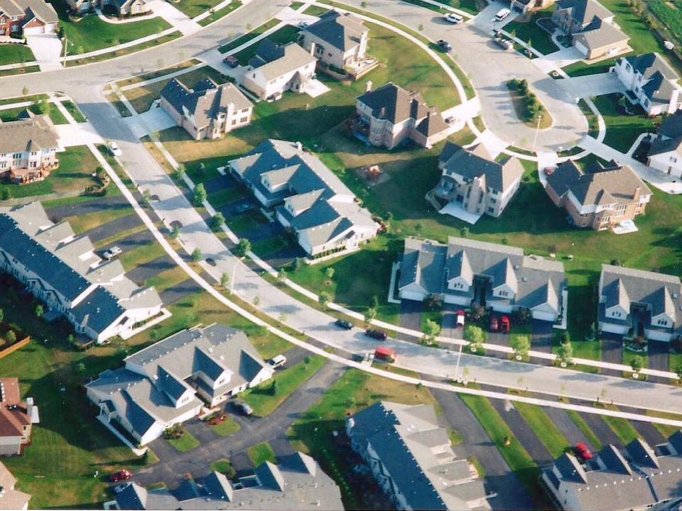 Aerial view of townome in upscale neighb