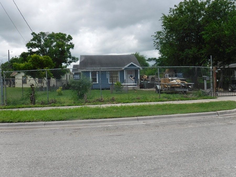 1st image of 241 Mohawk St