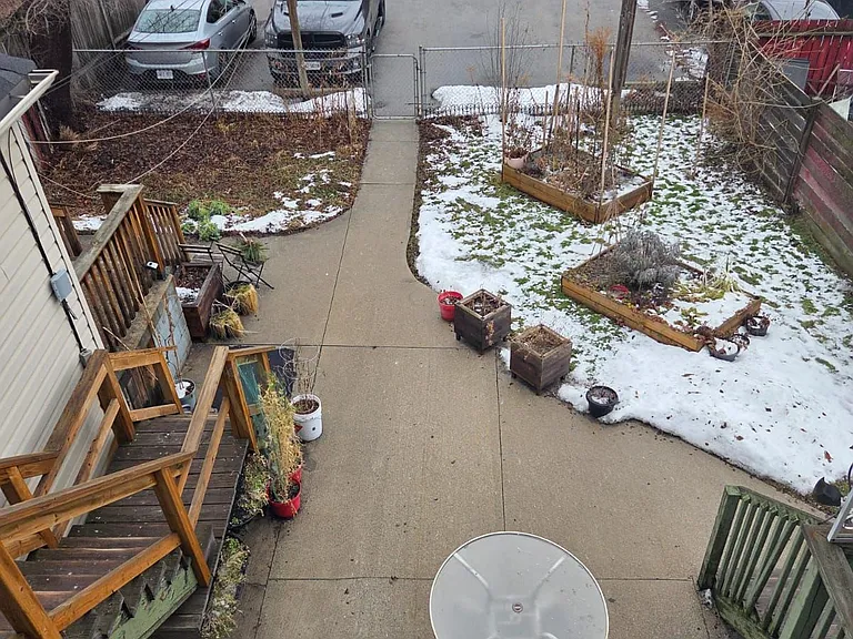 296 Emerald St N #1 — Photo 15