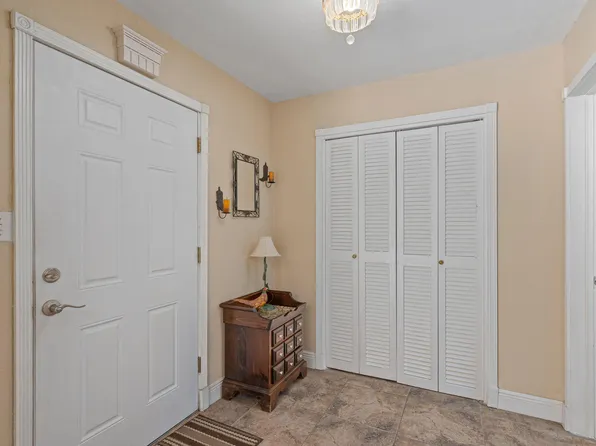 2027 Esplanade Avenue, Fort Pierce, FL 34982