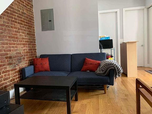 3rd image of 365 Vernon Ave #2B