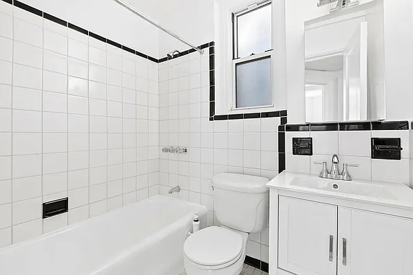 Rented by Maz Group NY | media 9