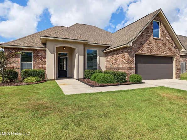 1005 Castine Pointe Blvd, Long Beach, MS 39560