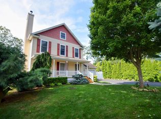 42 Travis Rd, East Patchogue, NY 11772