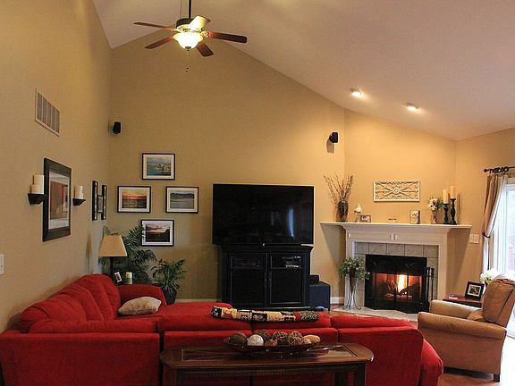 4th image of 1806 Saint Andrews Ct