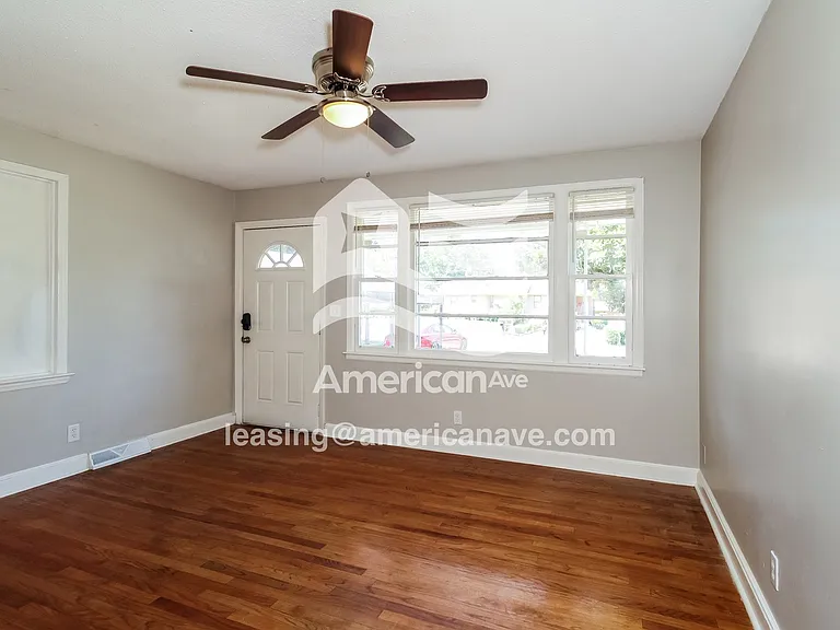 578288_004_living_room_13821784.jpg