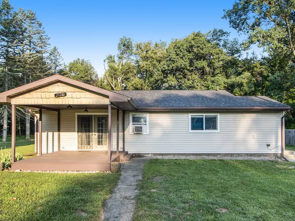 33280 Bernice Ave, Paw Paw, MI 49079