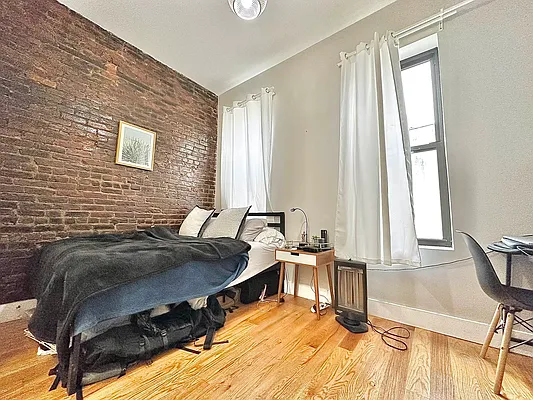 Rented by Doorway NYC, LLC | media 18