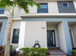 528 NE 1st Dr, Homestead, FL 33034