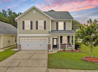 520 Crossland Dr, Moncks Corner, SC 29461