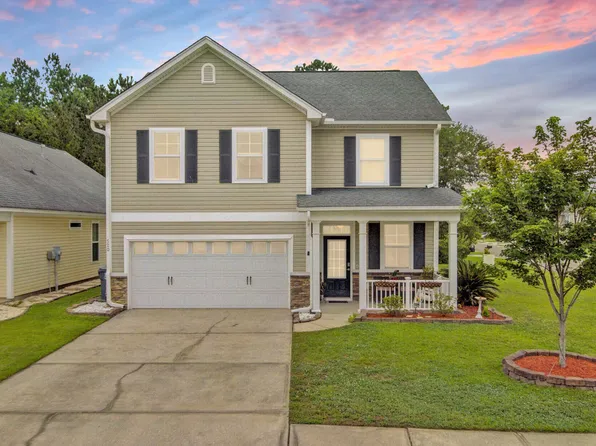 520 Crossland Dr, Moncks Corner, SC 29461