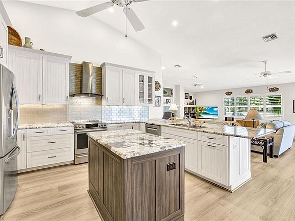 5th image of 28415 Sombrero DR