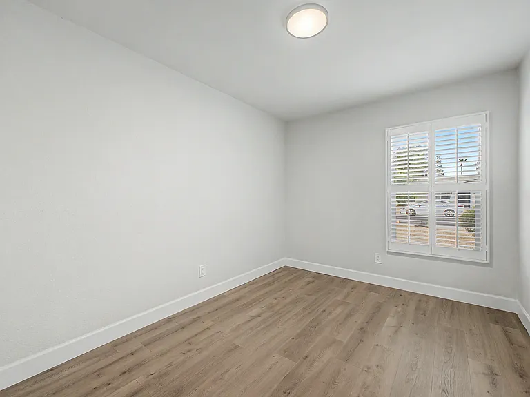3922 E Larkspur Dr — Photo 11