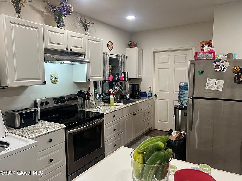5th image of 278 3rd Avenue