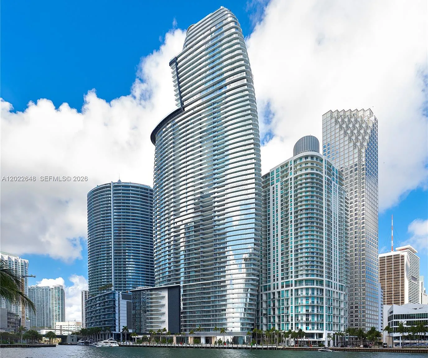 Aston Martin Residences — Photo 1