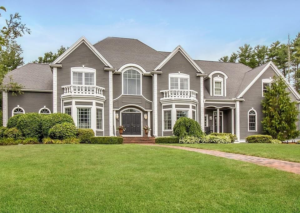 1st image of 7 Harmony Ln