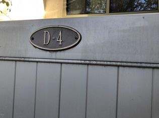 5249 Colodny Dr UNIT 4, Agoura Hills, CA 91301