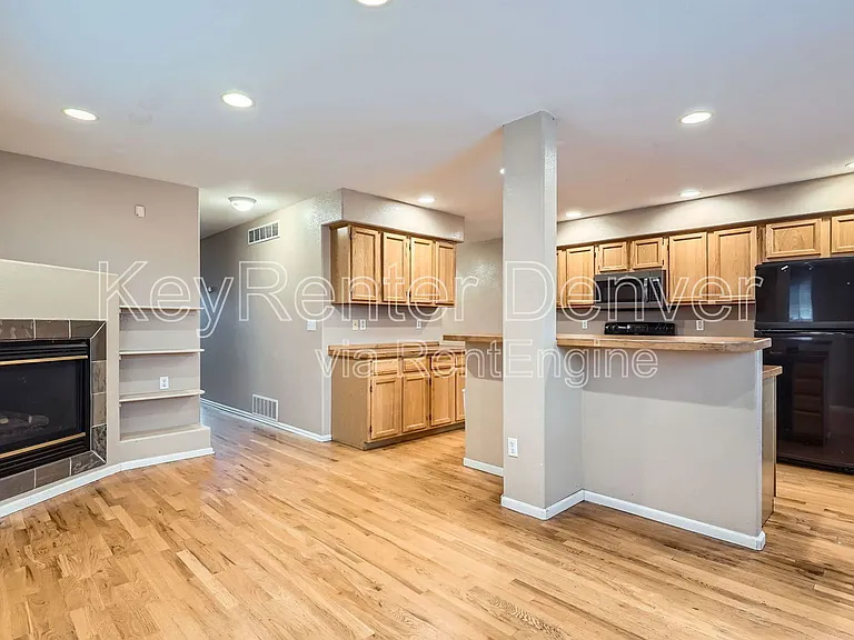 2256 S Dexter St — Photo 5