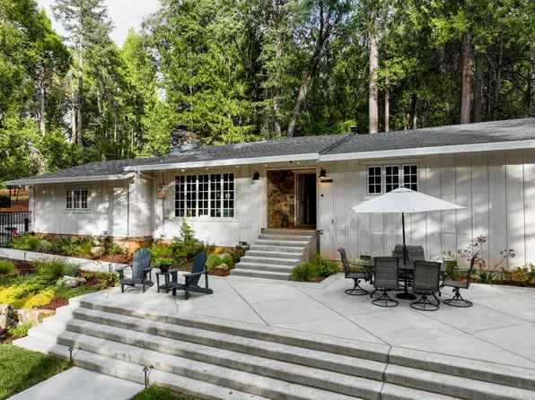 12983 Mayflower Dr, Nevada City, CA 95959