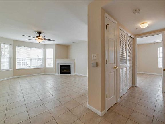 3rd image of 1225 Woodland Point Dr APT D