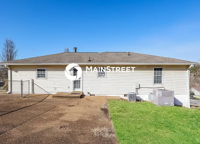 5313 Ashlawn Dr — Photo 16