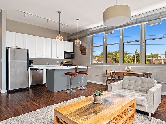 4th image of 5313 N Ravenswood Ave Unit 304