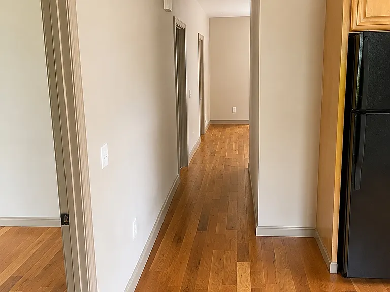 21 Dale St #1 — Photo 8