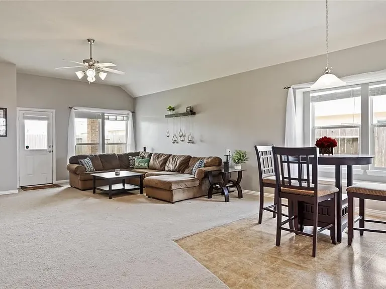 839 Grassy Creek Ln — Photo 9