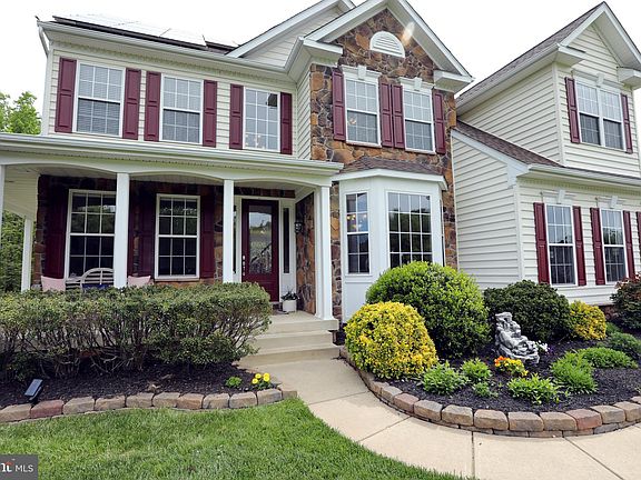 5th image of 25858 Troy Ct