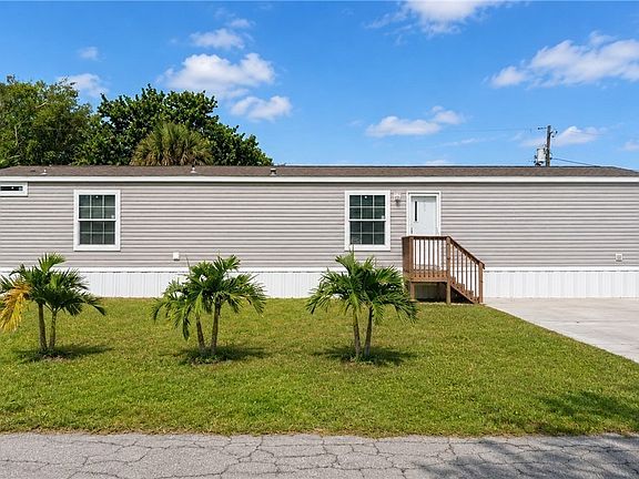 2nd image of 21190 Cypress Park Cir