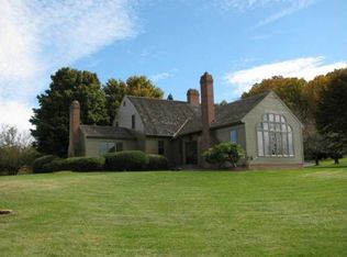 5887 Wolfgang School Rd, Glen Rock, PA 17327