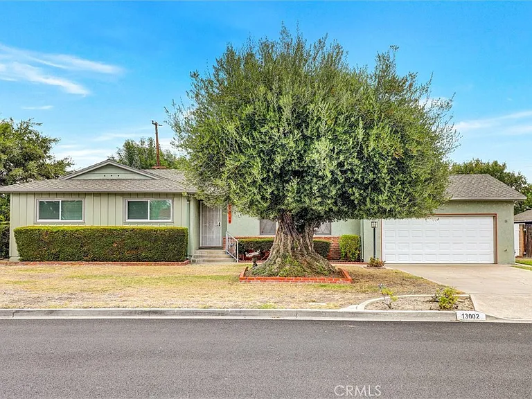 13002 Olympia Way — Photo 1