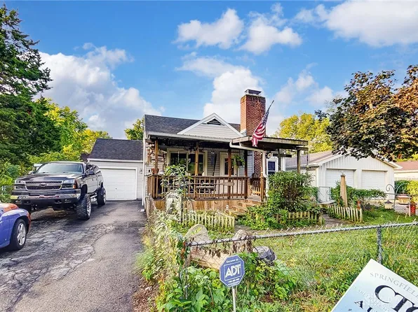 111 W Birch Rd, Medway, OH 45341