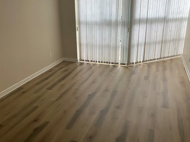 909 Burrard St — Photo 16