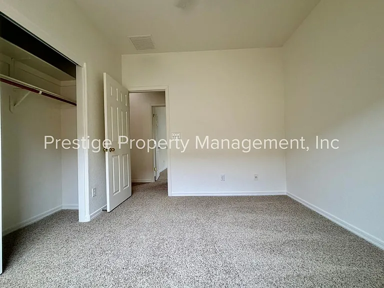 81 W Calle Guija — Photo 32
