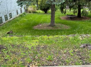 8422 Archer Ave, Willow Springs, IL 60480